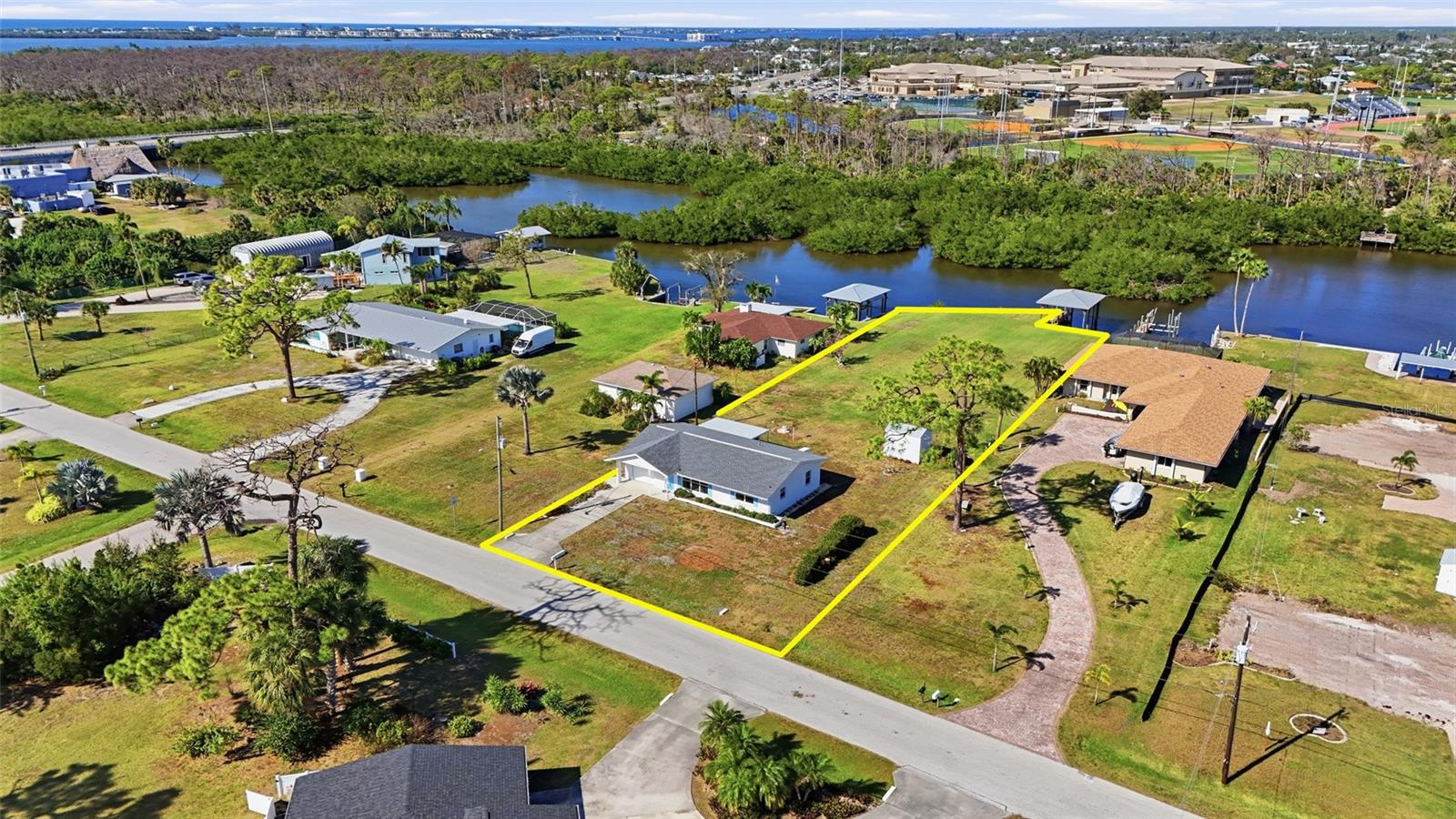 2050 OYSTER CREEK DR, ENGLEWOOD, FL — photo 46