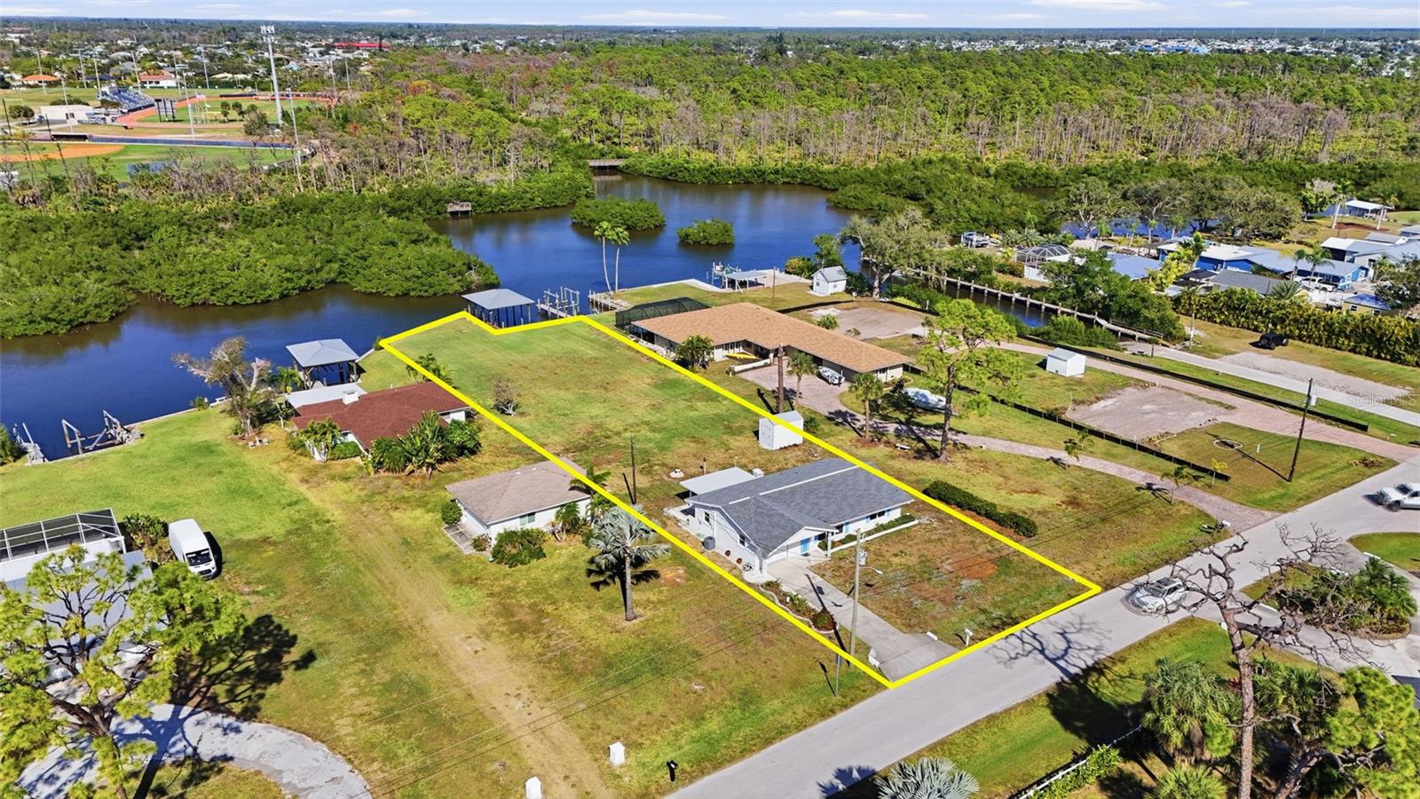 2050 OYSTER CREEK DR, ENGLEWOOD, FL — photo 47
