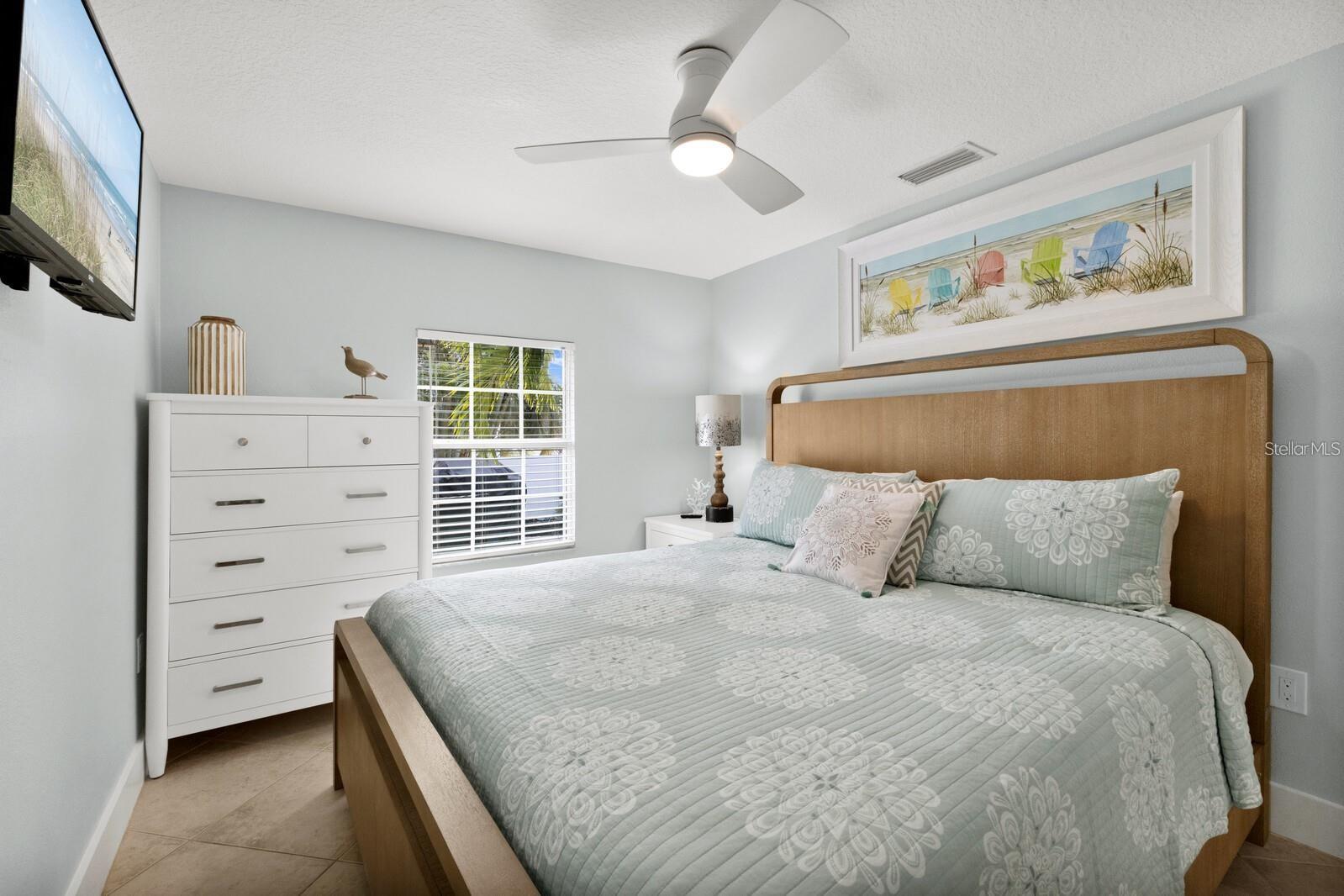 6201 HOLMES BLVD, HOLMES BEACH, FL — photo 16