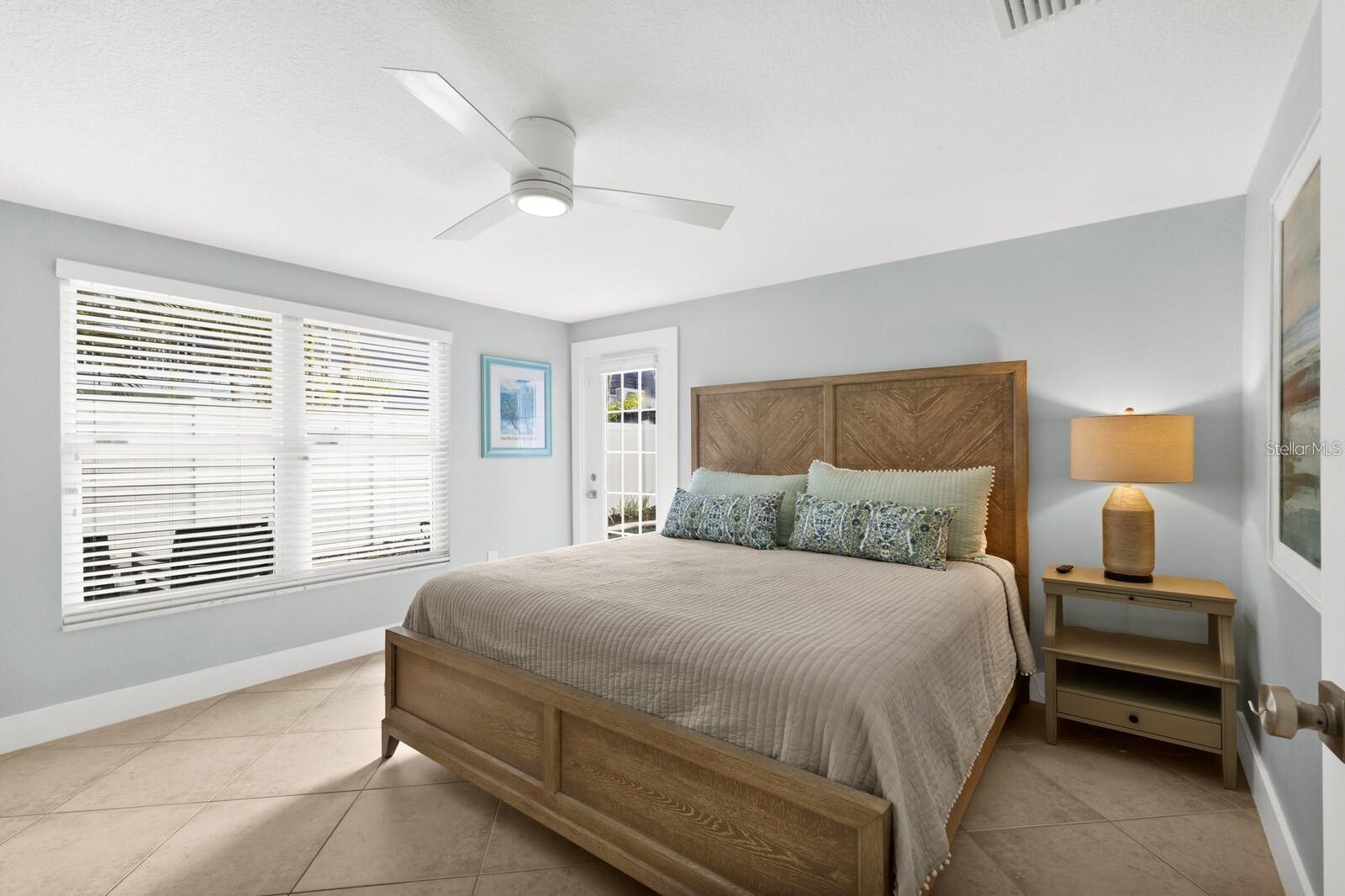 6201 HOLMES BLVD, HOLMES BEACH, FL — photo 18