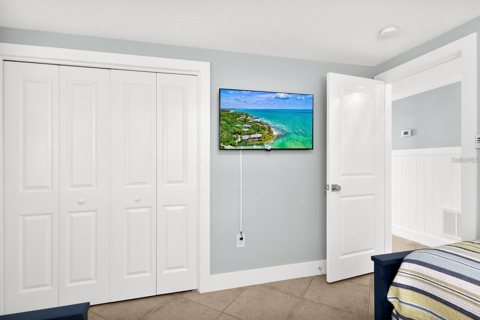 6201 HOLMES BLVD, HOLMES BEACH, FL — photo 23