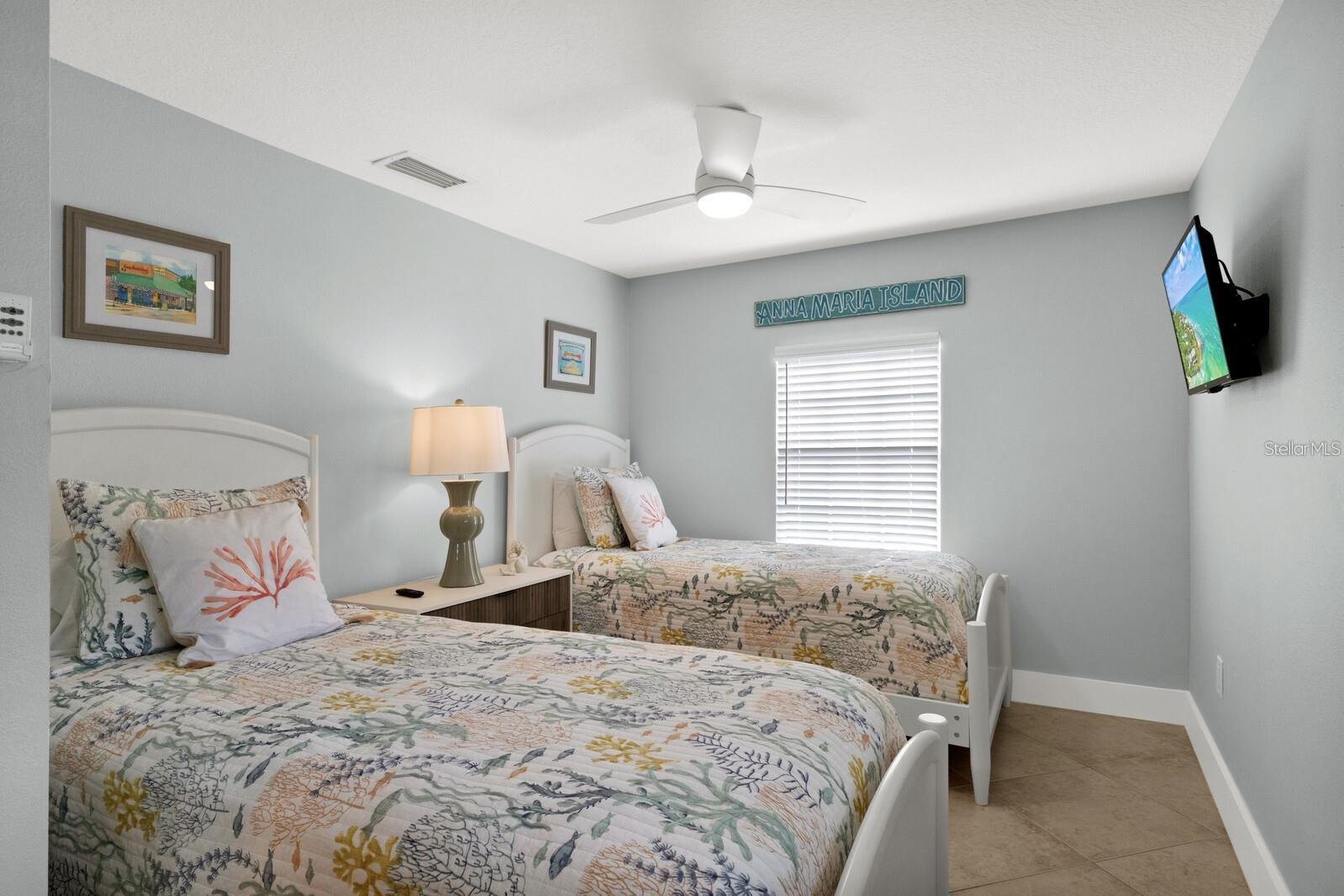 6201 HOLMES BLVD, HOLMES BEACH, FL — photo 25