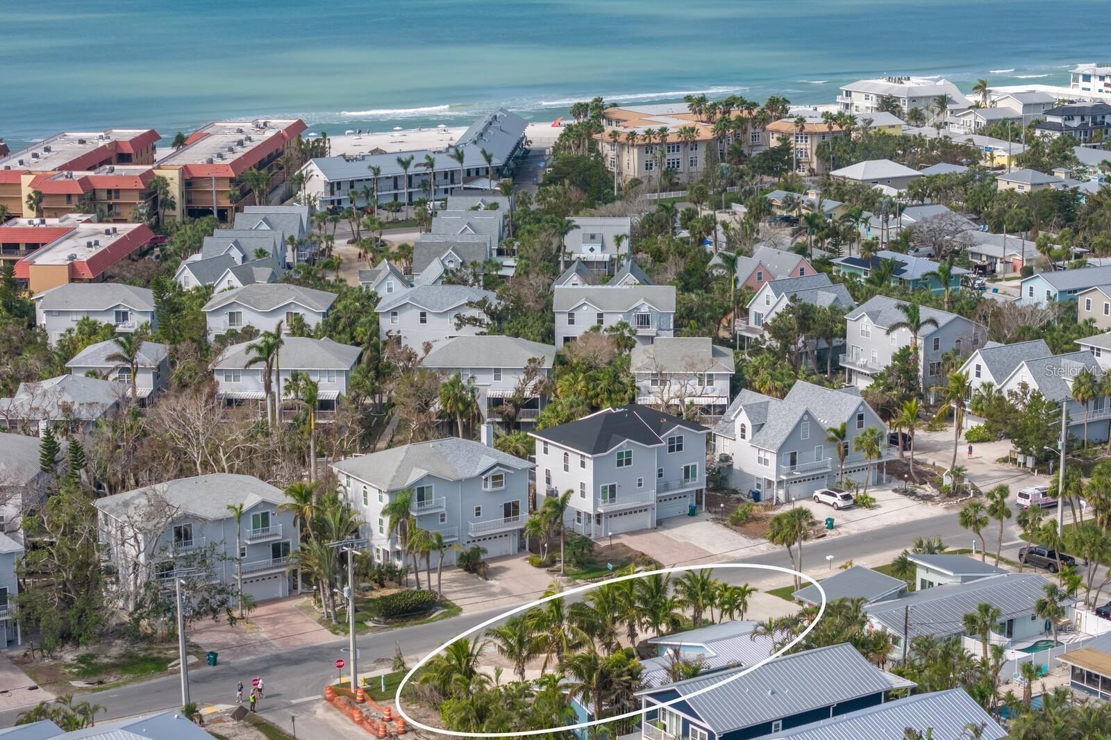 6201 HOLMES BLVD, HOLMES BEACH, FL — photo 32