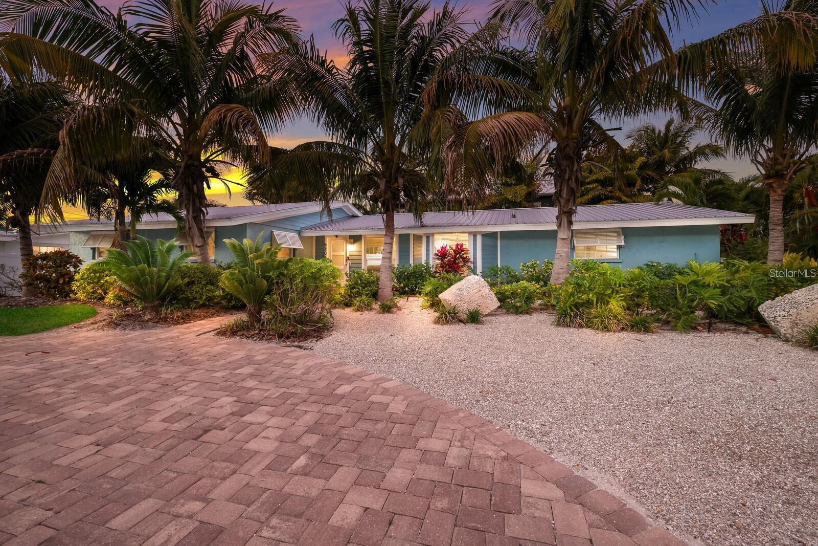 6201 HOLMES BLVD, HOLMES BEACH, FL — photo 35