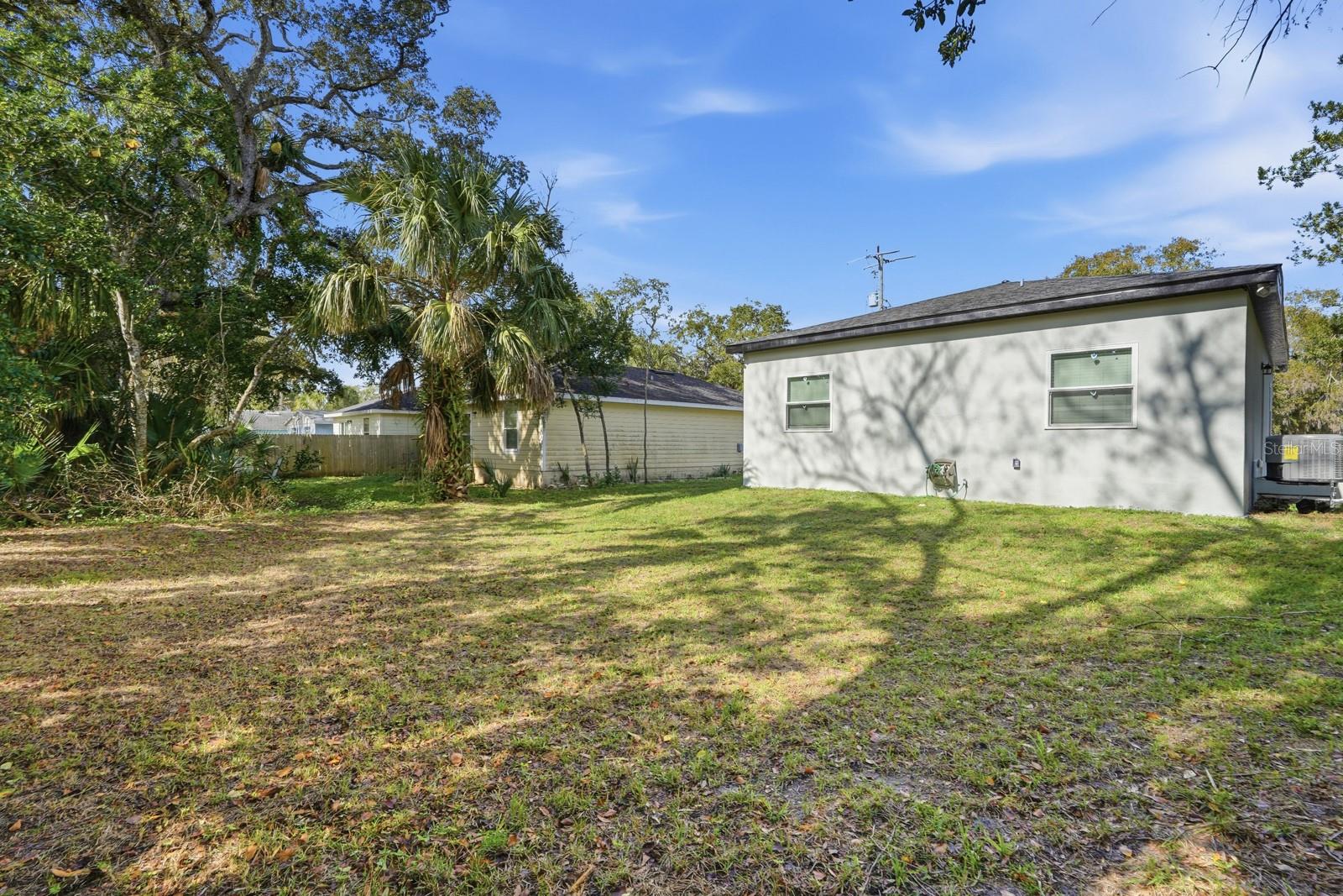 557 LIVE OAK AVE, DAYTONA BEACH, FL — photo 22