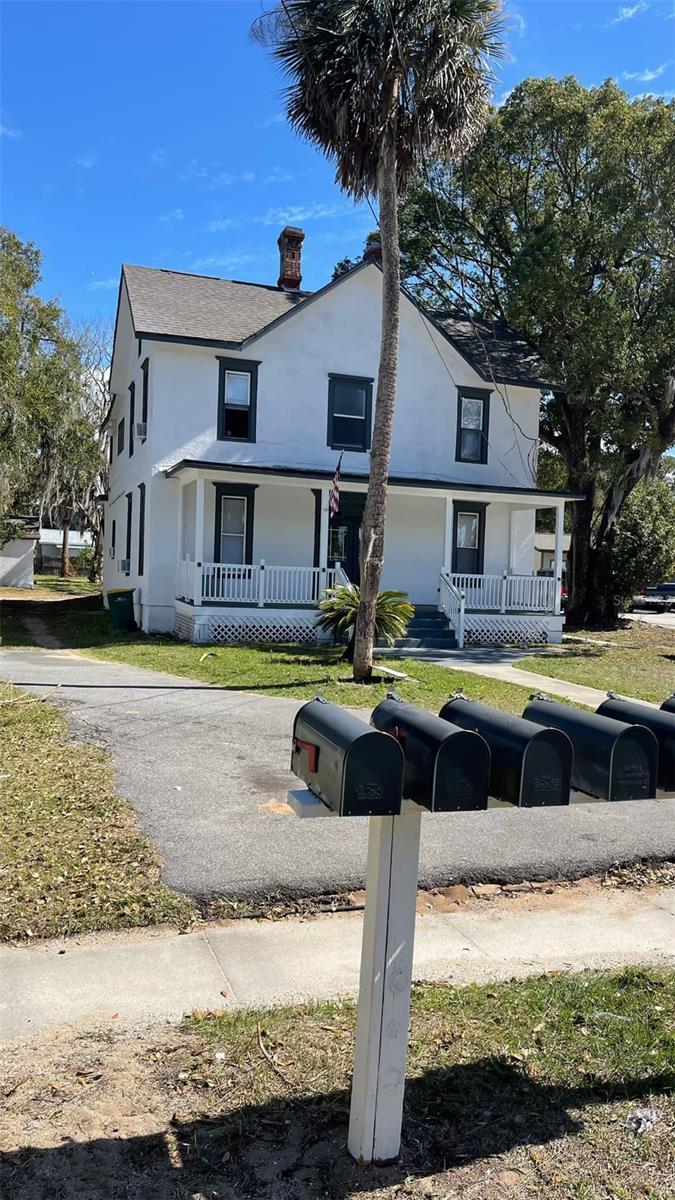 205 S GROVE ST, EUSTIS, FL