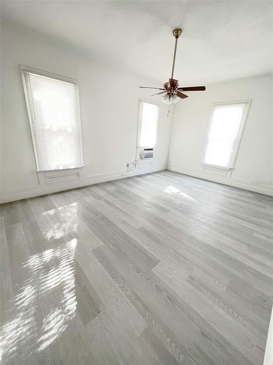 205 S GROVE ST, EUSTIS, FL — photo 18
