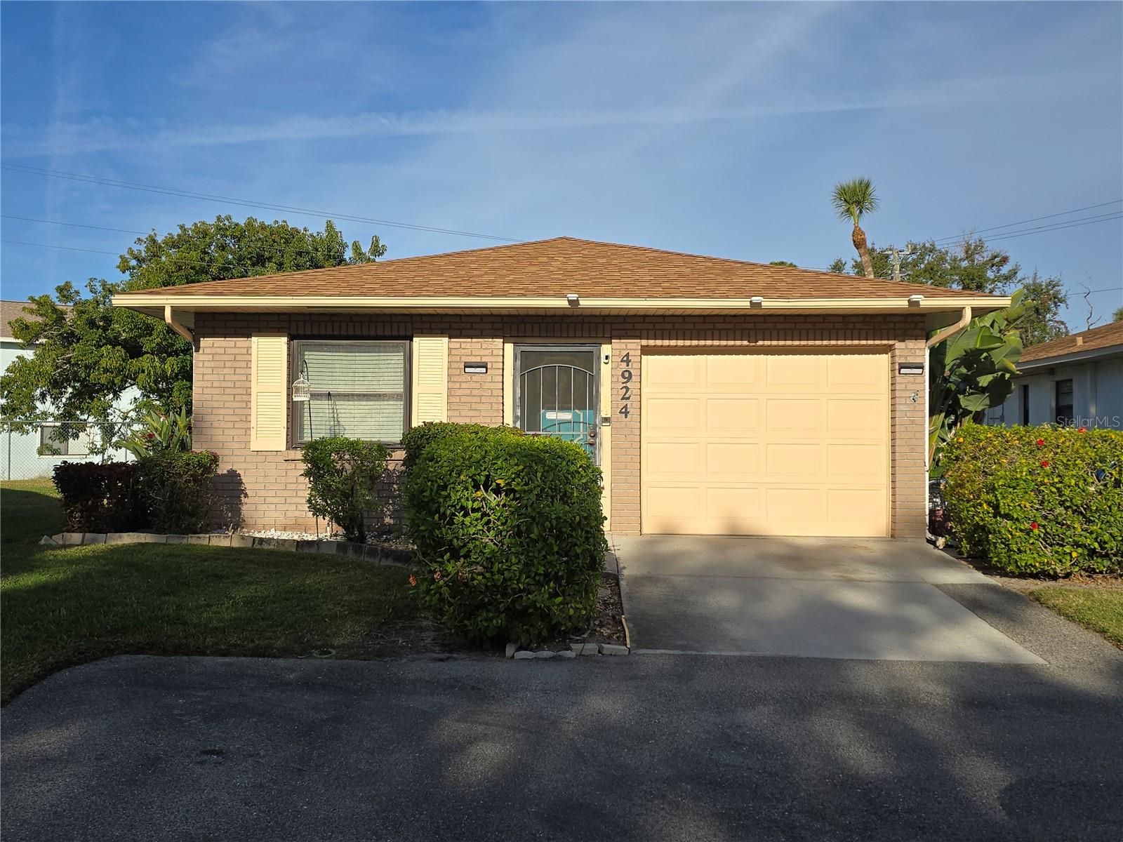 4924 LIVE OAK CIR #115, BRADENTON, FL