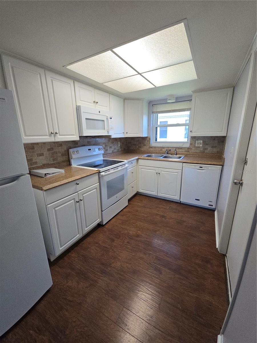 4924 LIVE OAK CIR #115, BRADENTON, FL — photo 3