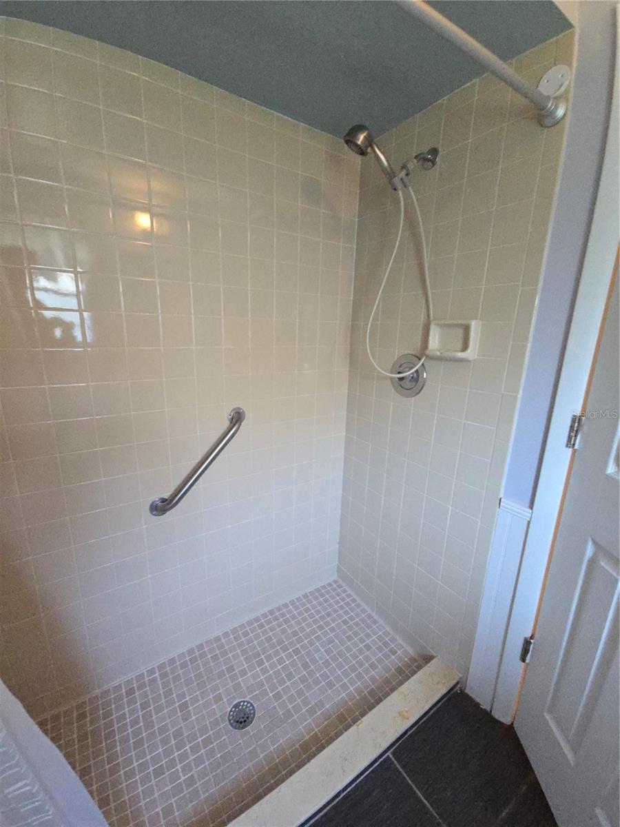 4924 LIVE OAK CIR #115, BRADENTON, FL — photo 8