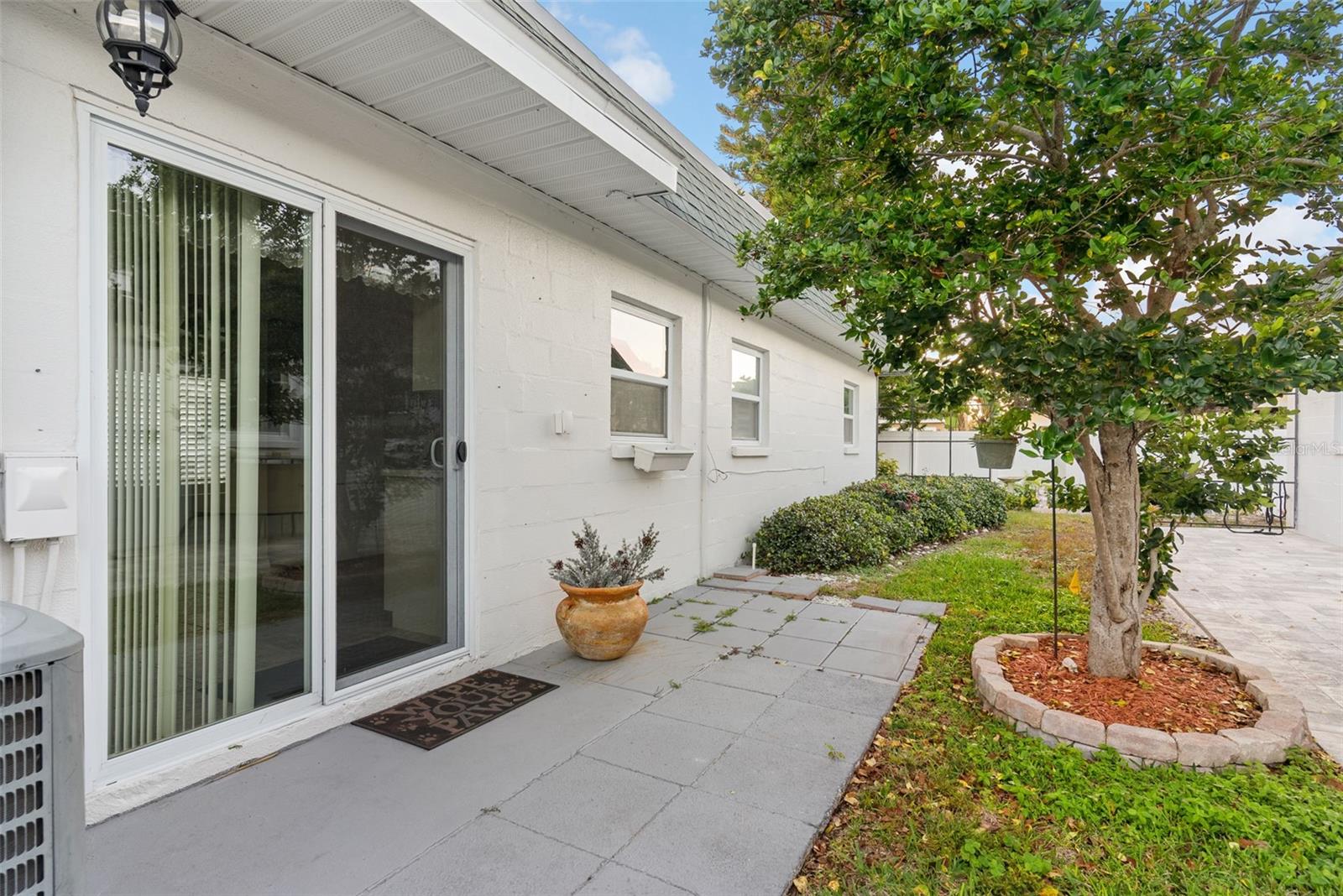 7861 38TH TER N, ST PETERSBURG, FL — photo 3