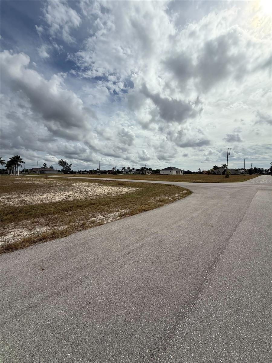 2801 NW 45TH PL, CAPE CORAL, FL — photo 3
