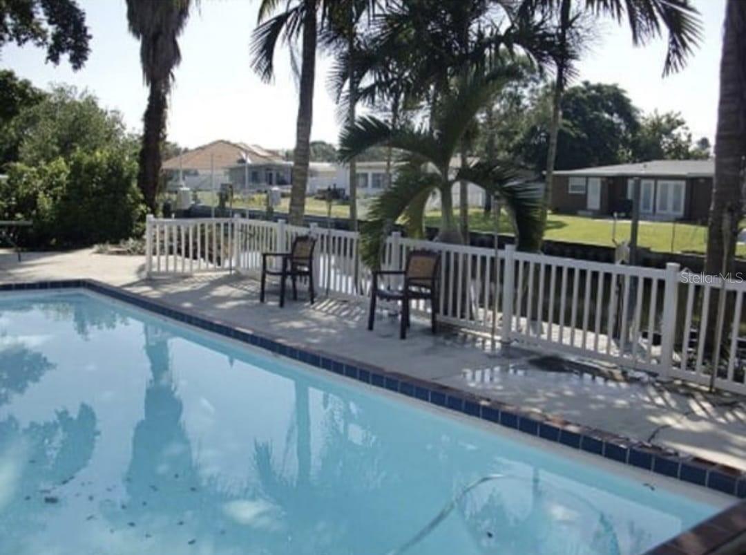 9570 SUN ISLE DR NE, ST PETERSBURG, FL — photo 16