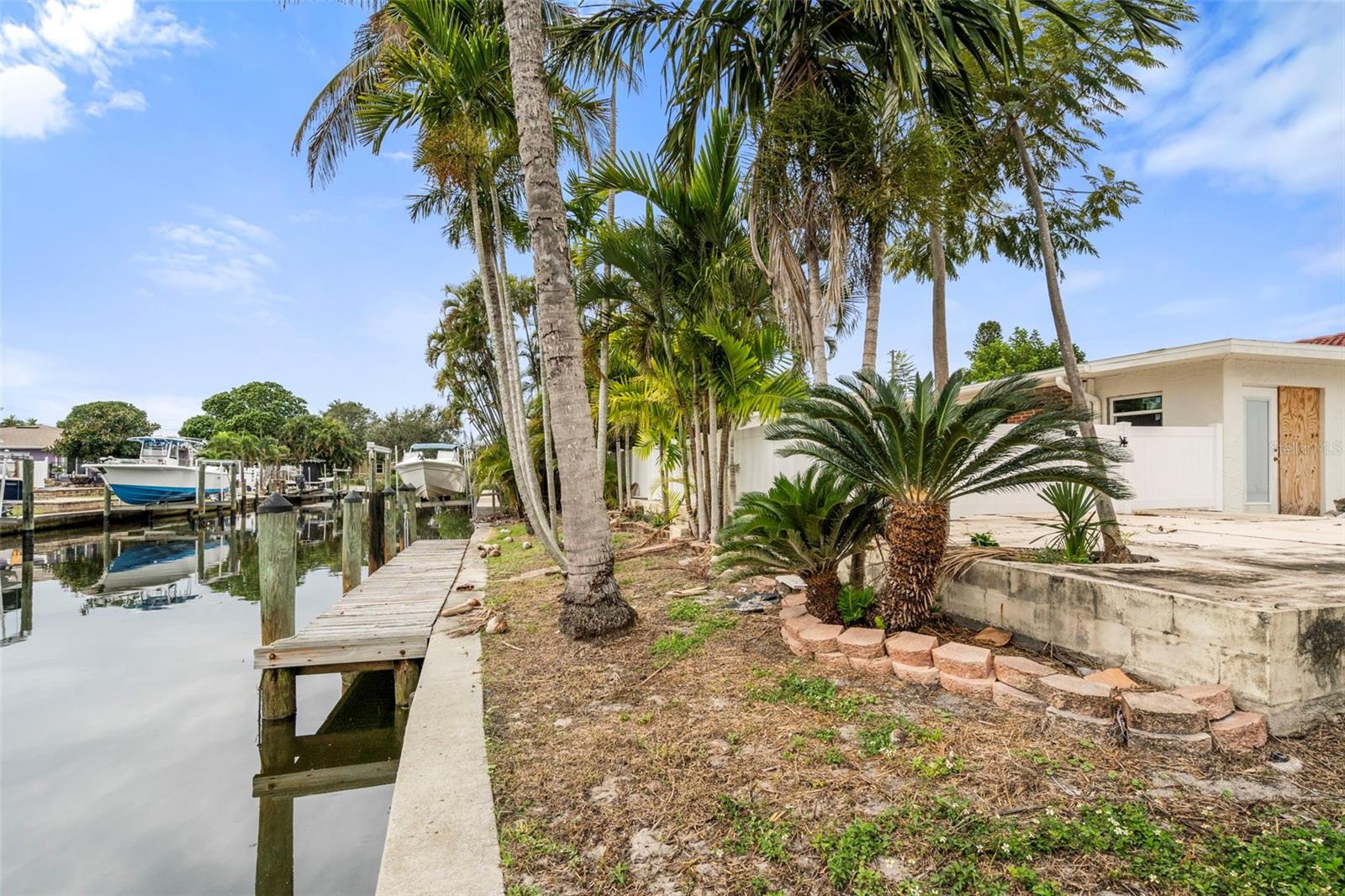 9570 SUN ISLE DR NE, ST PETERSBURG, FL — photo 10