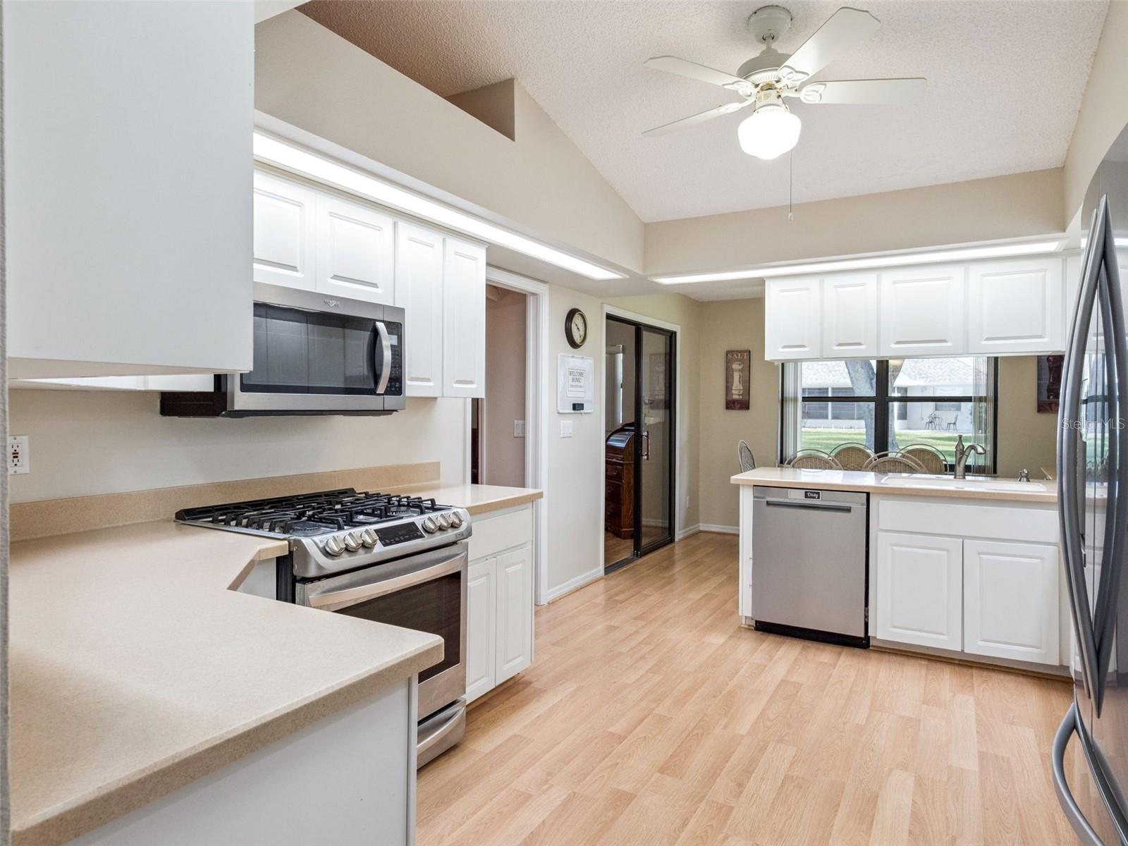 21506 QUEEN ANNE CT, LEESBURG, FL — photo 13