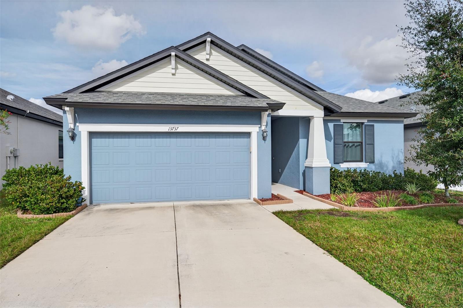13737 GARDEN HILLS DR, SPRING HILL, FL — photo 2
