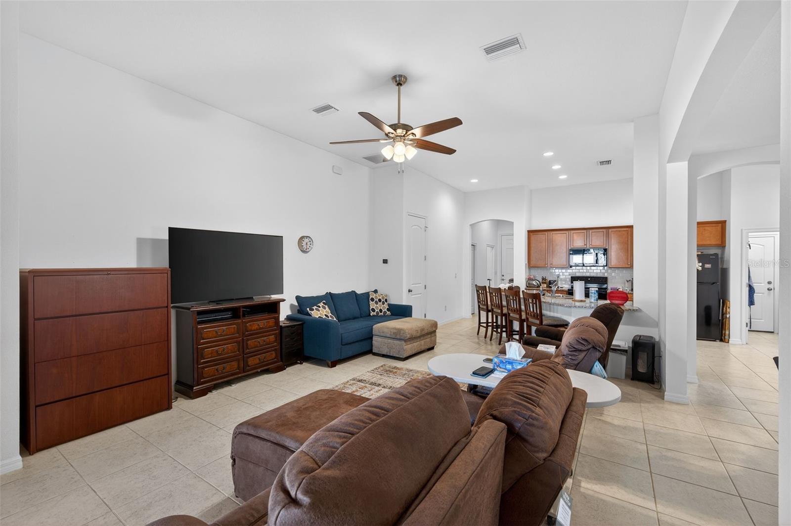 13737 GARDEN HILLS DR, SPRING HILL, FL — photo 18