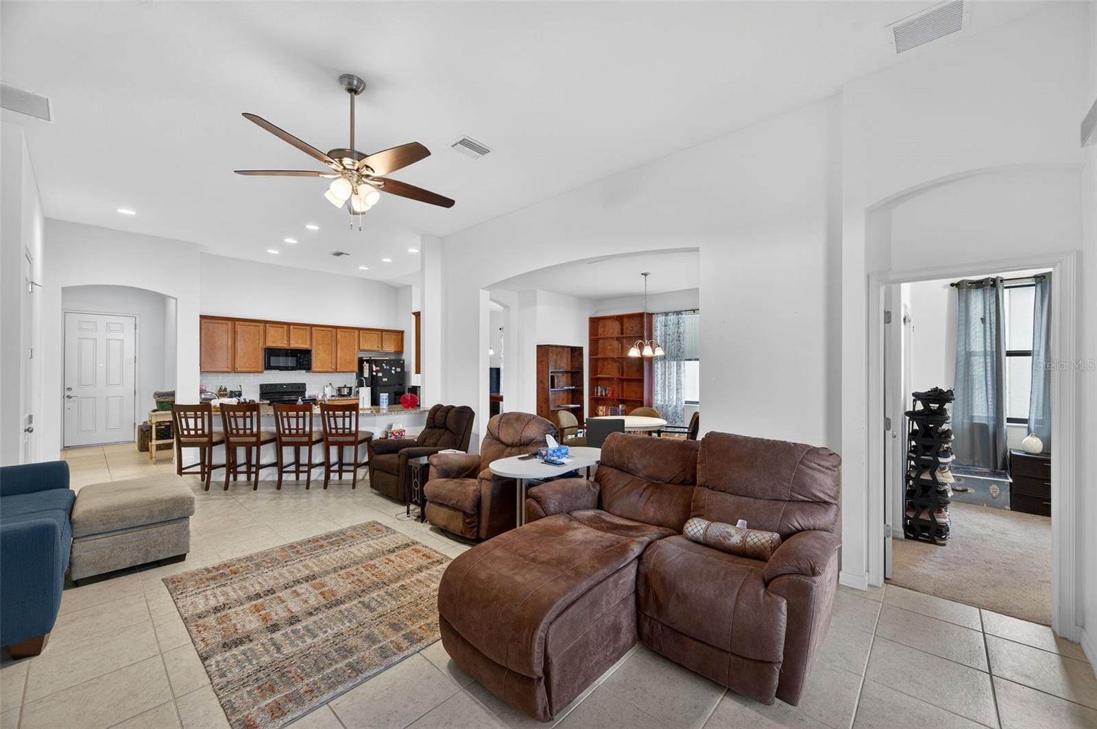 13737 GARDEN HILLS DR, SPRING HILL, FL — photo 20