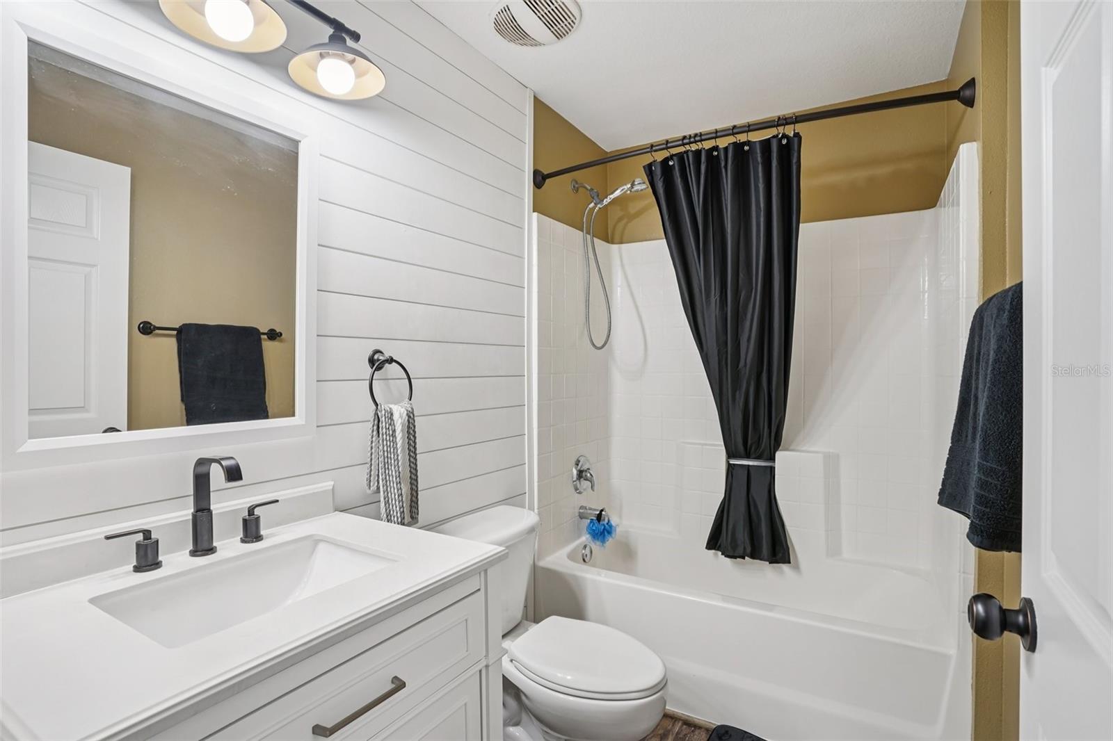 4542 LEMON ST, LADY LAKE, FL — photo 38