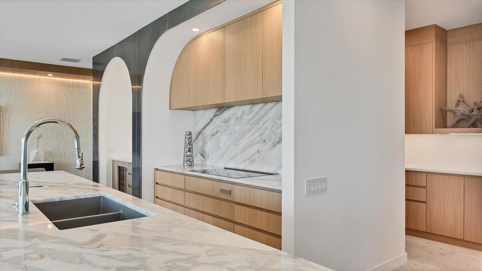 259 ROBIN DR, SARASOTA, FL — photo 11