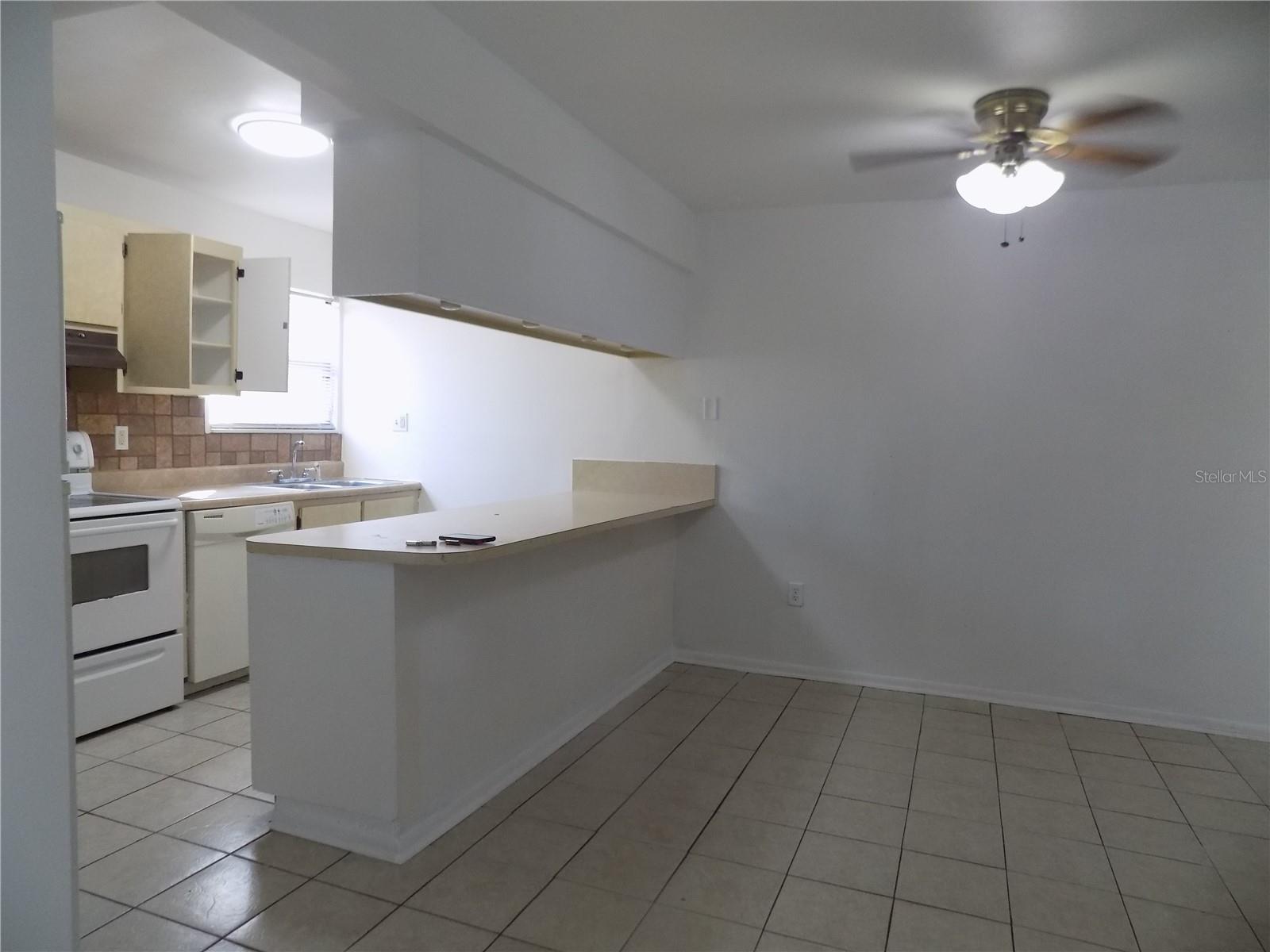 2811 SW ARCHER RD #x 201, GAINESVILLE, FL — photo 8