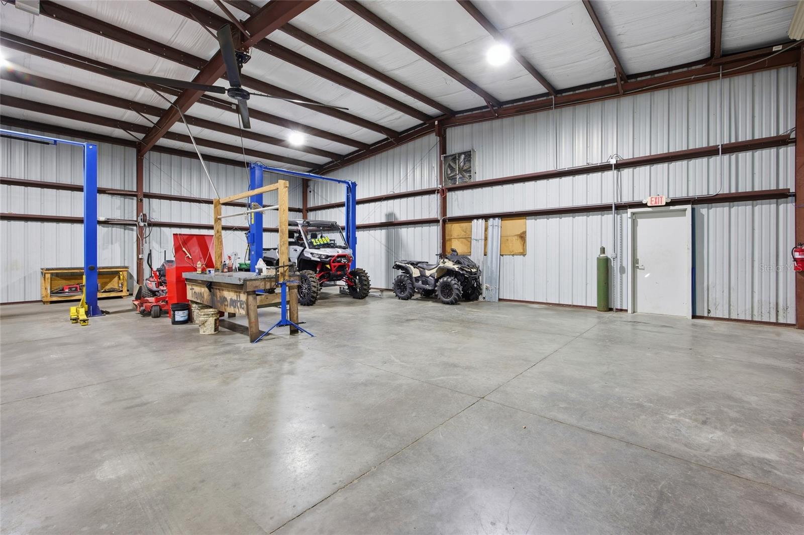 20761 NE HIGHWAY 27, WILLISTON, FL — photo 45