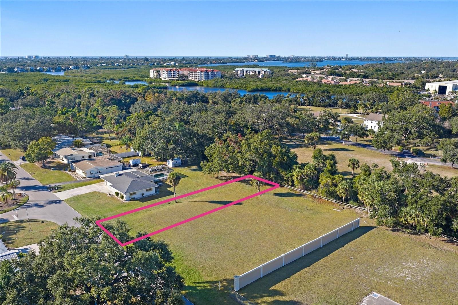 SOUTHWOOD ST, SARASOTA, FL — photo 2