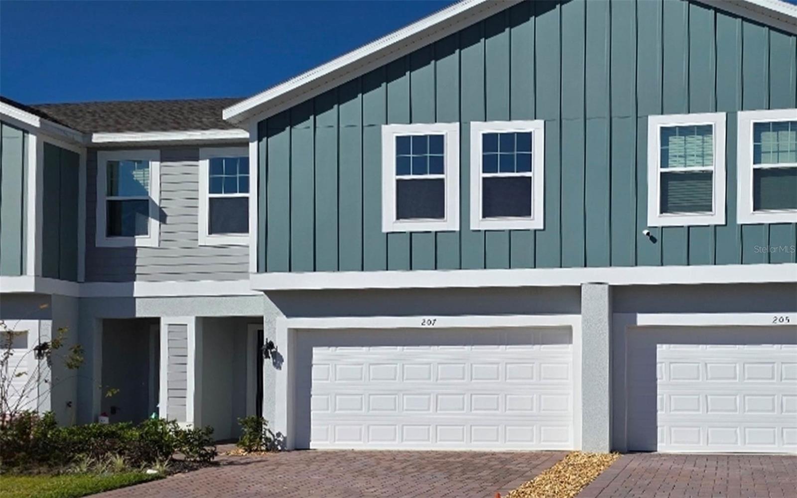 207 GLASS ONION DR, GROVELAND, FL