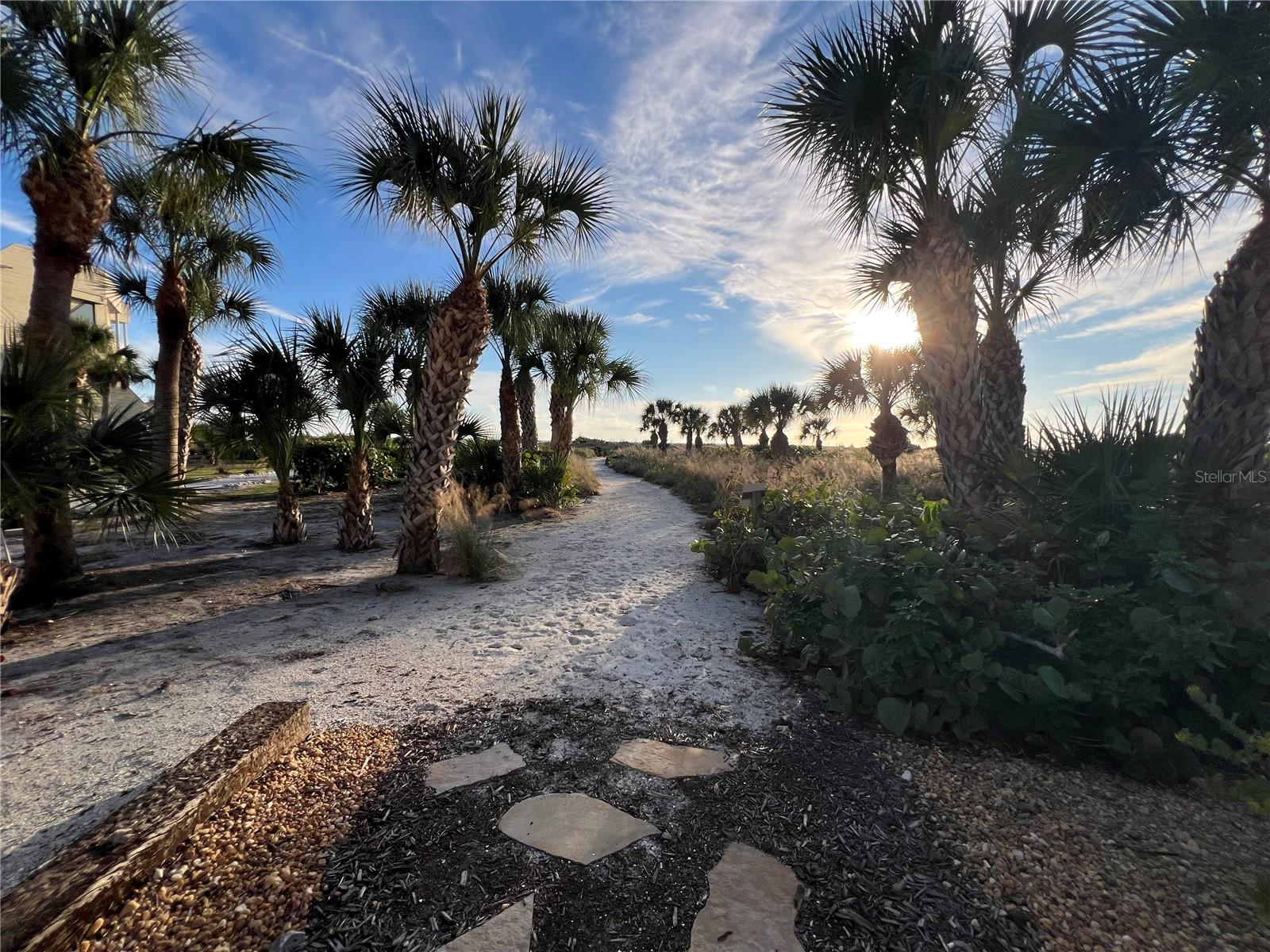 534 BEACH RD, SARASOTA, FL — photo 173