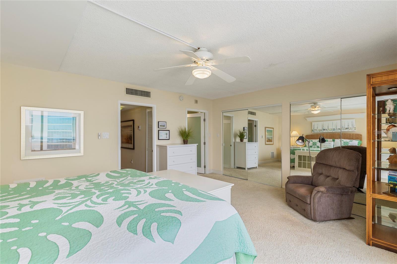 440 S GULFVIEW BLVD #1705, CLEARWATER BEACH, FL — photo 40