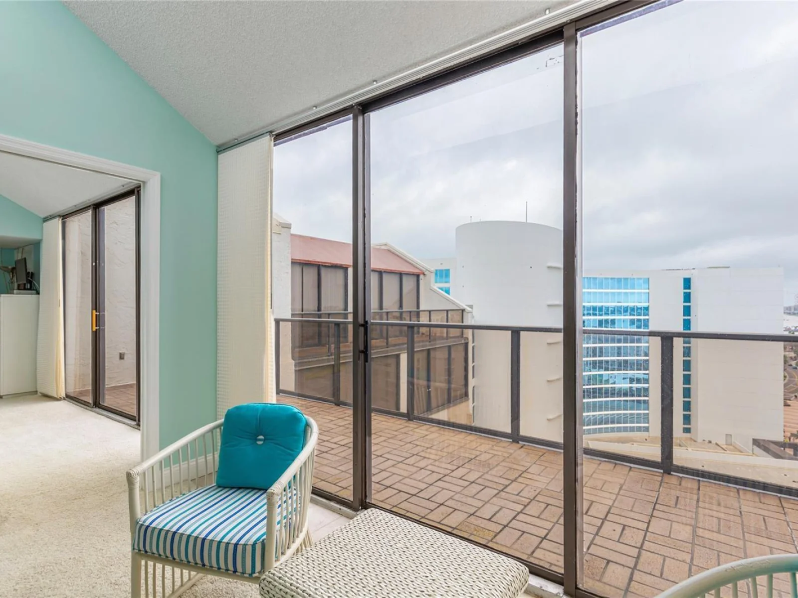 440 S GULFVIEW BLVD #1705, CLEARWATER BEACH, FL — photo 62