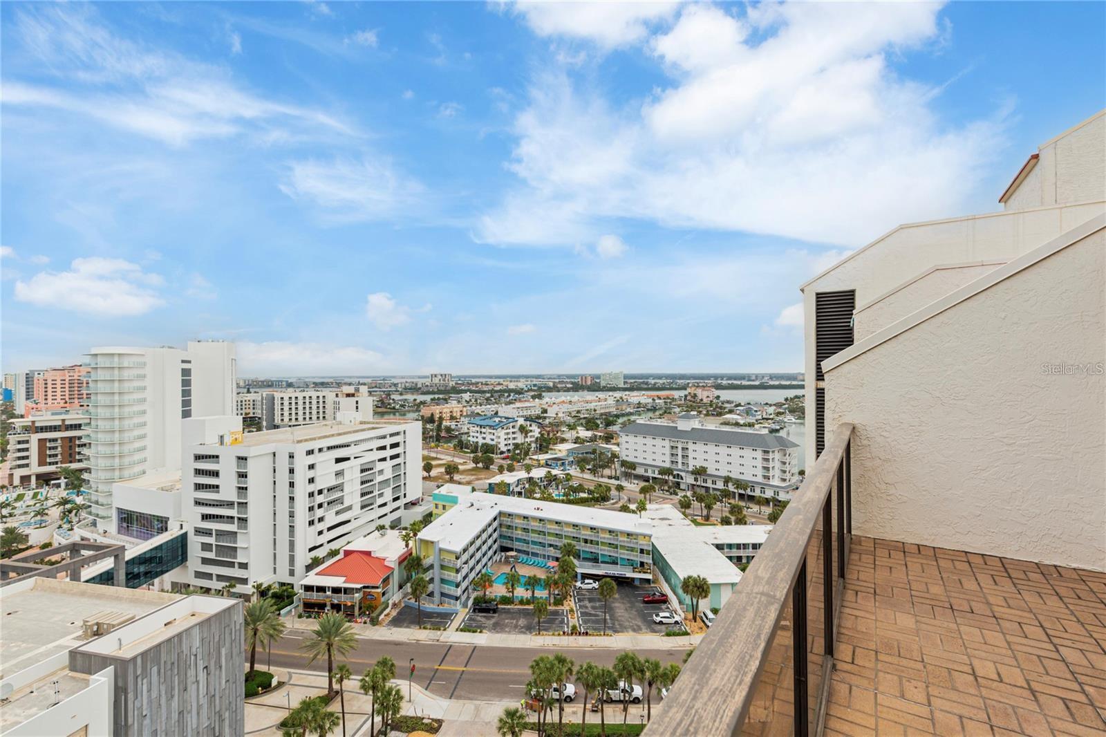 440 S GULFVIEW BLVD #1705, CLEARWATER BEACH, FL — photo 79
