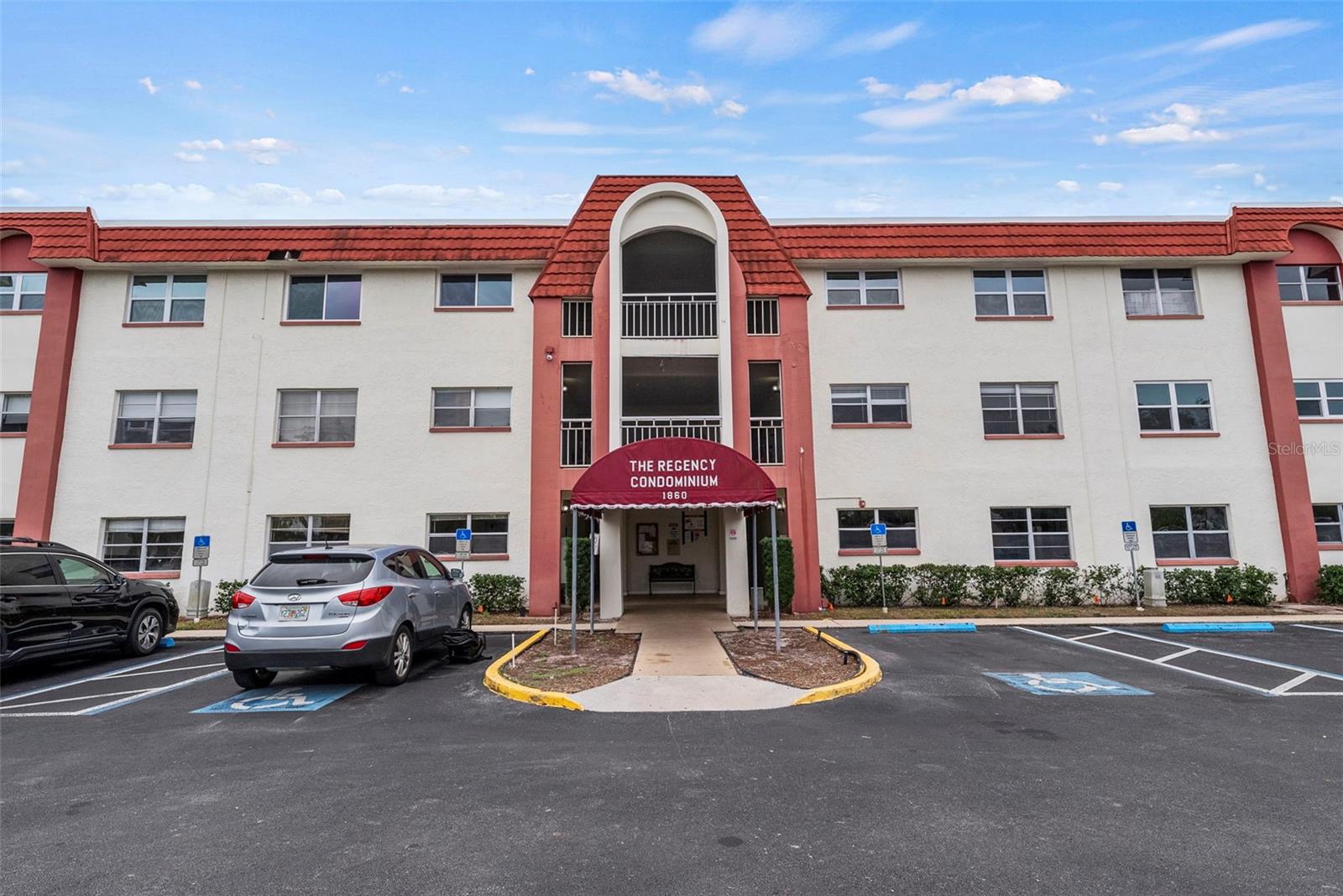 1860 MASSACHUSETTS AVE NE #206, ST PETERSBURG, FL — photo 4