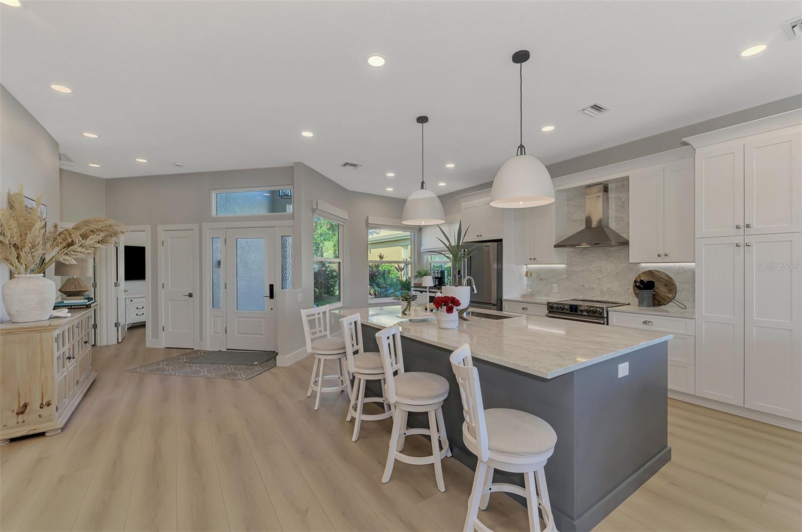 561 FALLBROOK DR, VENICE, FL — photo 30