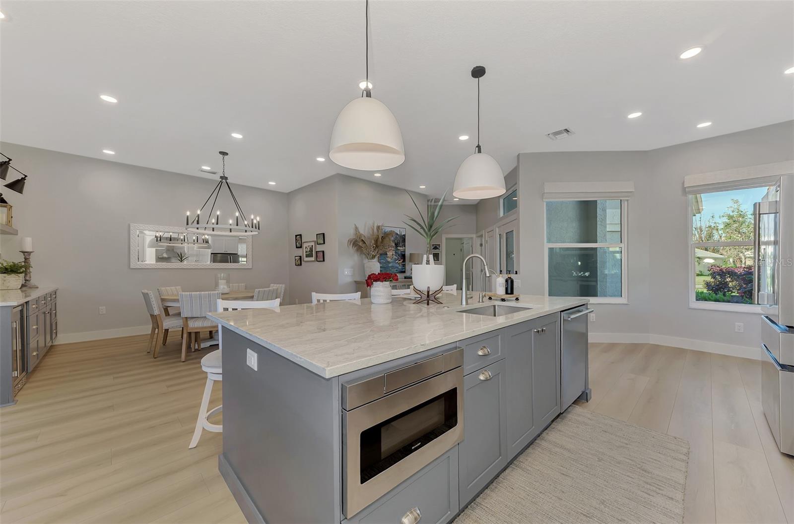 561 FALLBROOK DR, VENICE, FL — photo 34