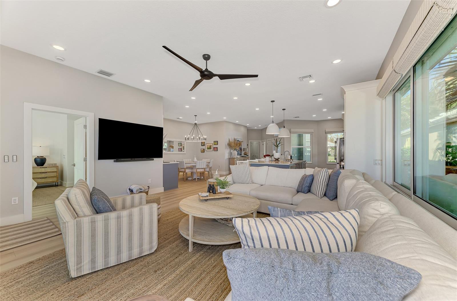 561 FALLBROOK DR, VENICE, FL — photo 53