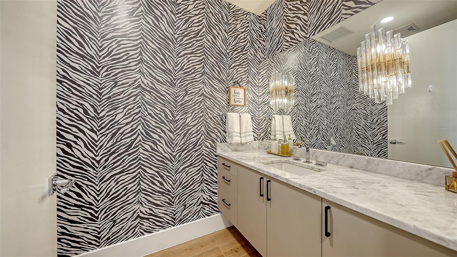 540 N TAMIAMI TRL #701, SARASOTA, FL — photo 21