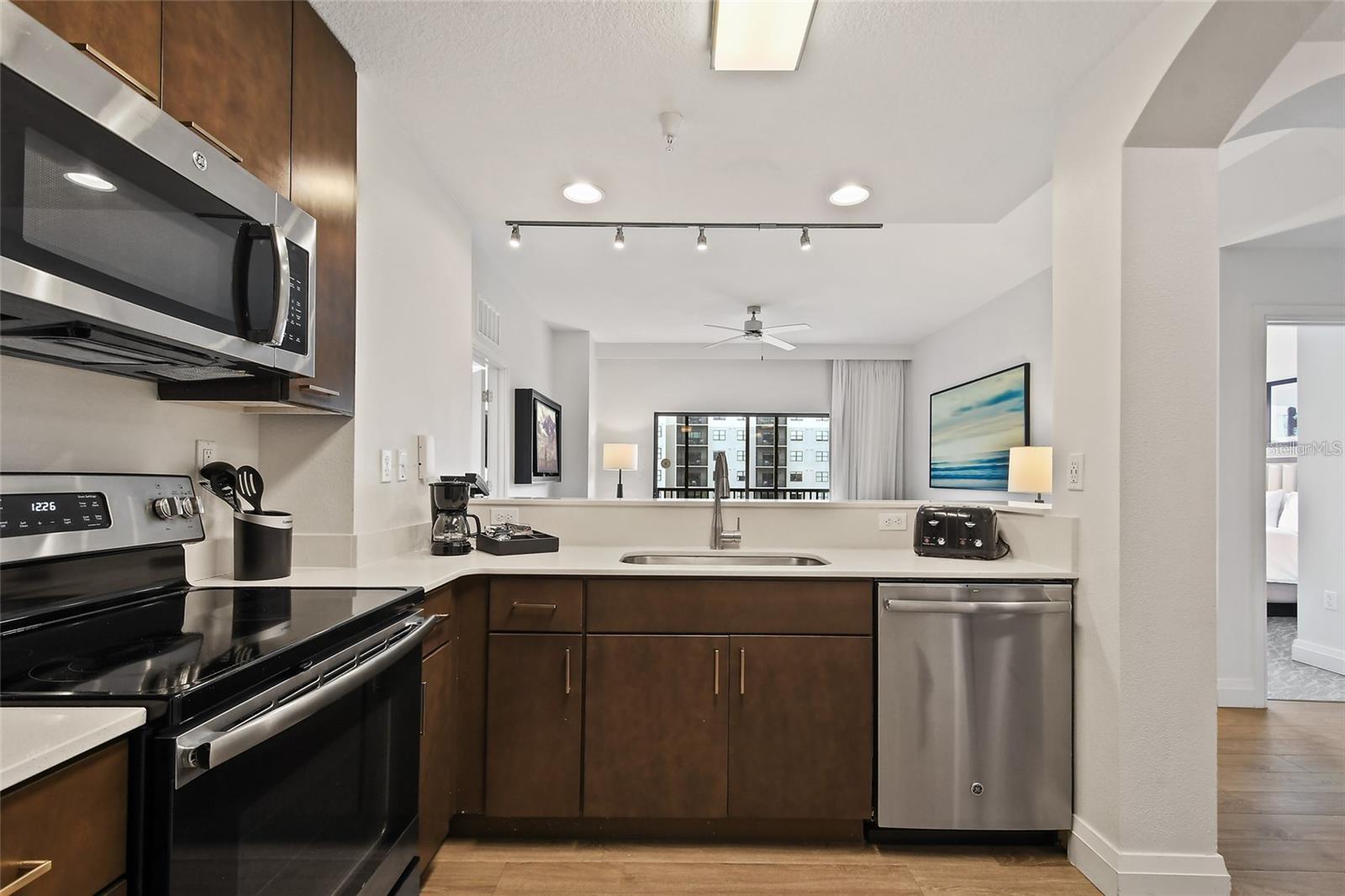 14501 GROVE RESORT AVE #2527, WINTER GARDEN, FL — photo 9