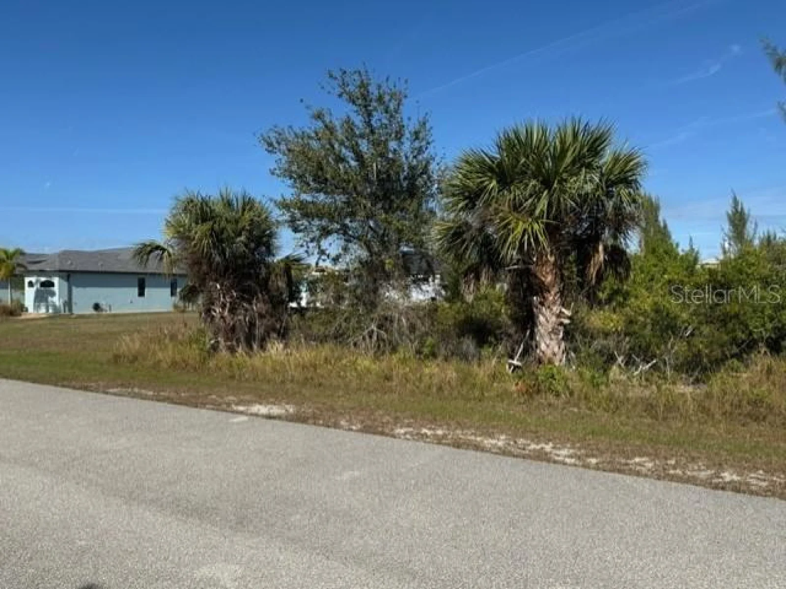 15309 TAURUS CIR, PORT CHARLOTTE, FL — photo 16