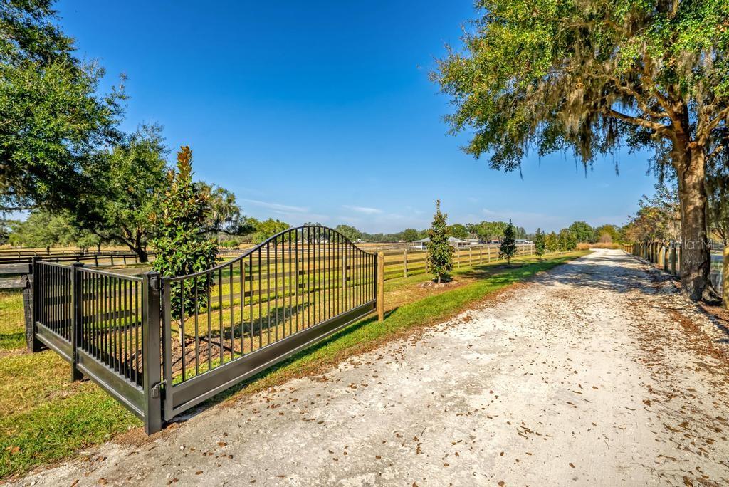 15305 NW 112TH PLACE RD, MORRISTON, FL — photo 5