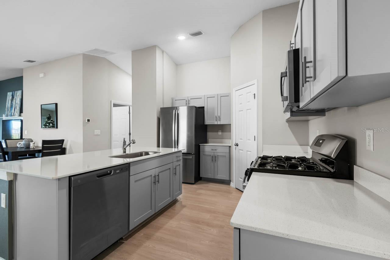 5424 SUMMER SUNSET DR, APOLLO BEACH, FL — photo 19