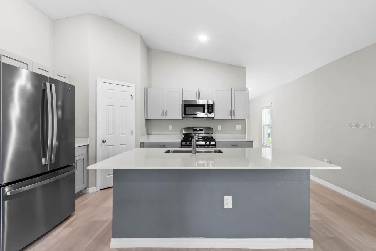 5424 SUMMER SUNSET DR, APOLLO BEACH, FL — photo 21