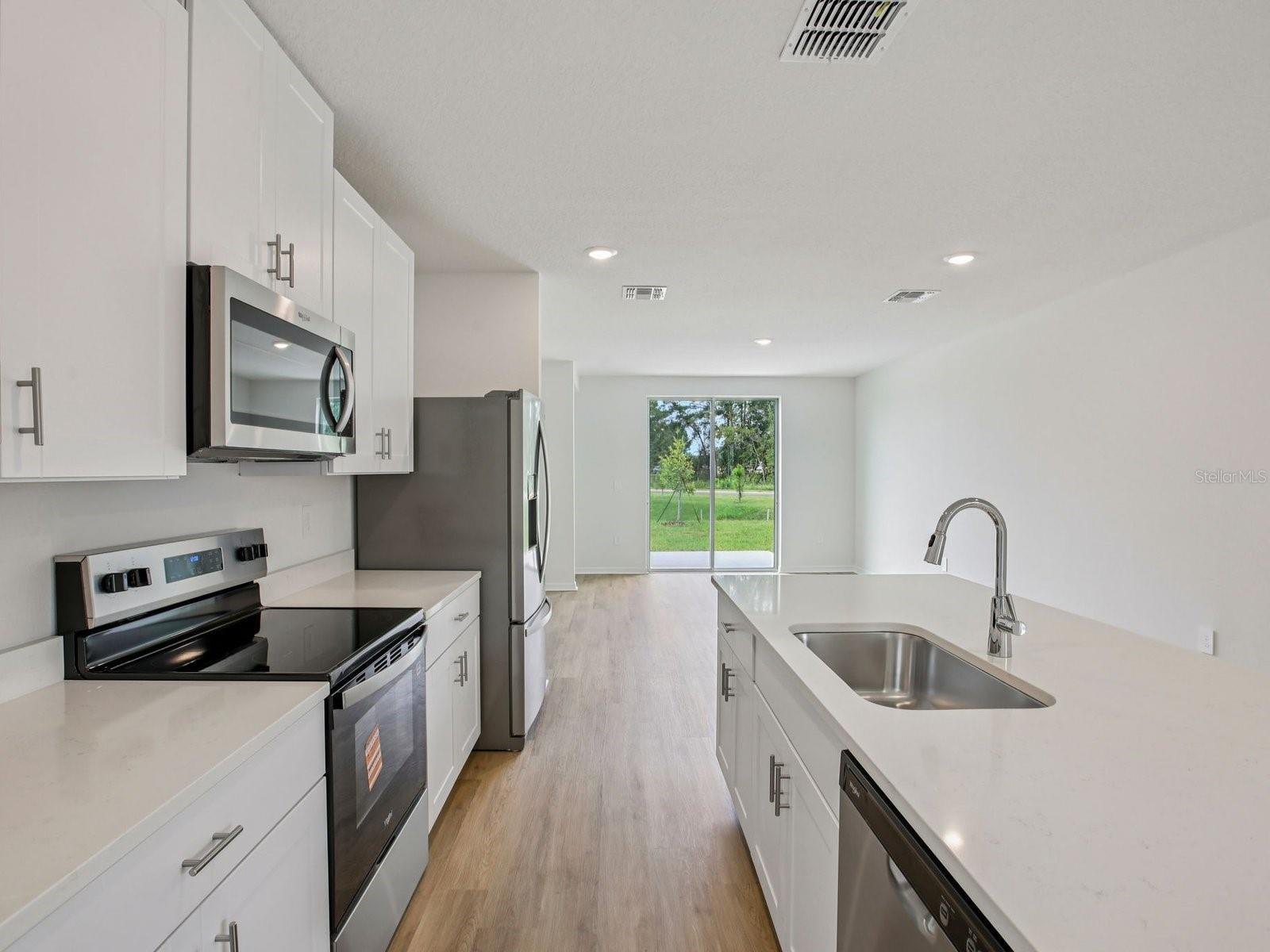 7488 MIA VINE DR, BROOKSVILLE, FL — photo 12