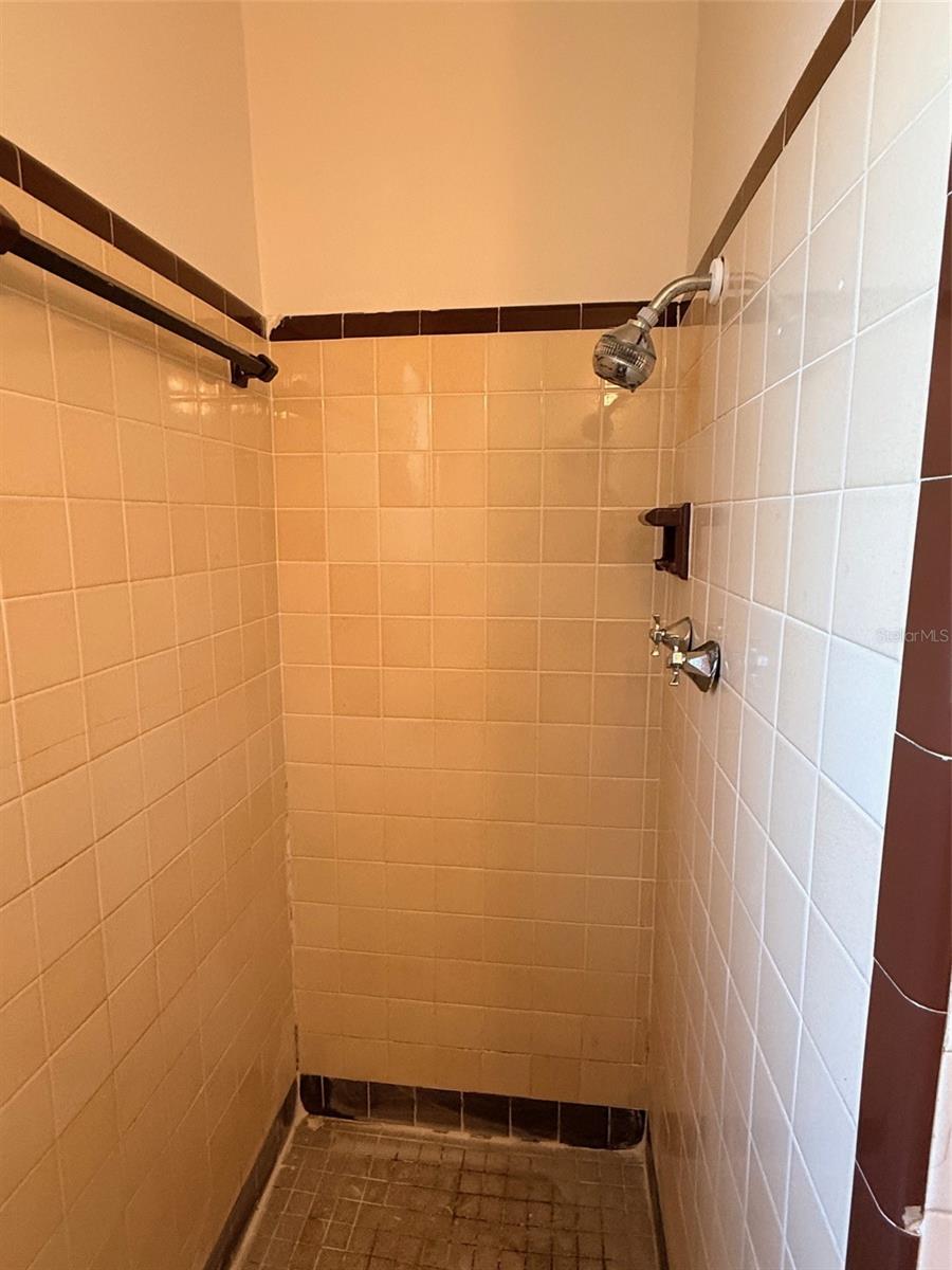 2404 10TH ST W #4, BRADENTON, FL — photo 8