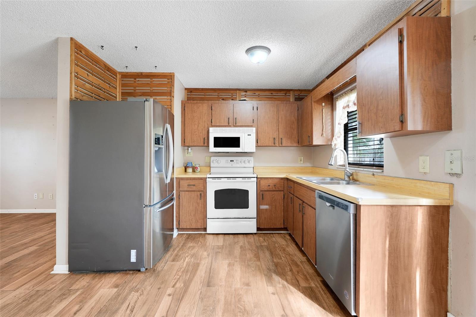 37032 GRAYS AIRPORT RD, LADY LAKE, FL — photo 24