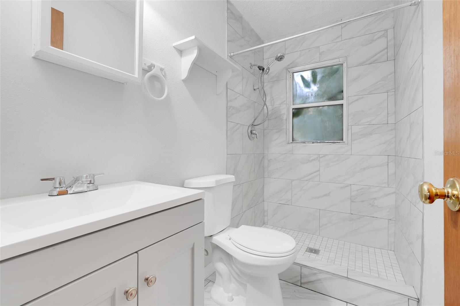 37032 GRAYS AIRPORT RD, LADY LAKE, FL — photo 36
