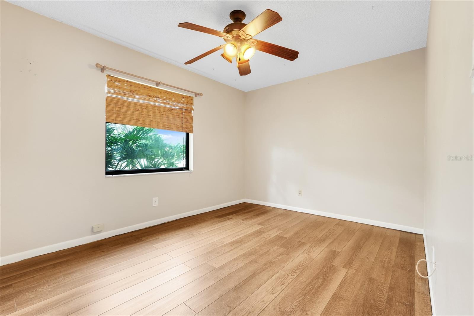 37032 GRAYS AIRPORT RD, LADY LAKE, FL — photo 39
