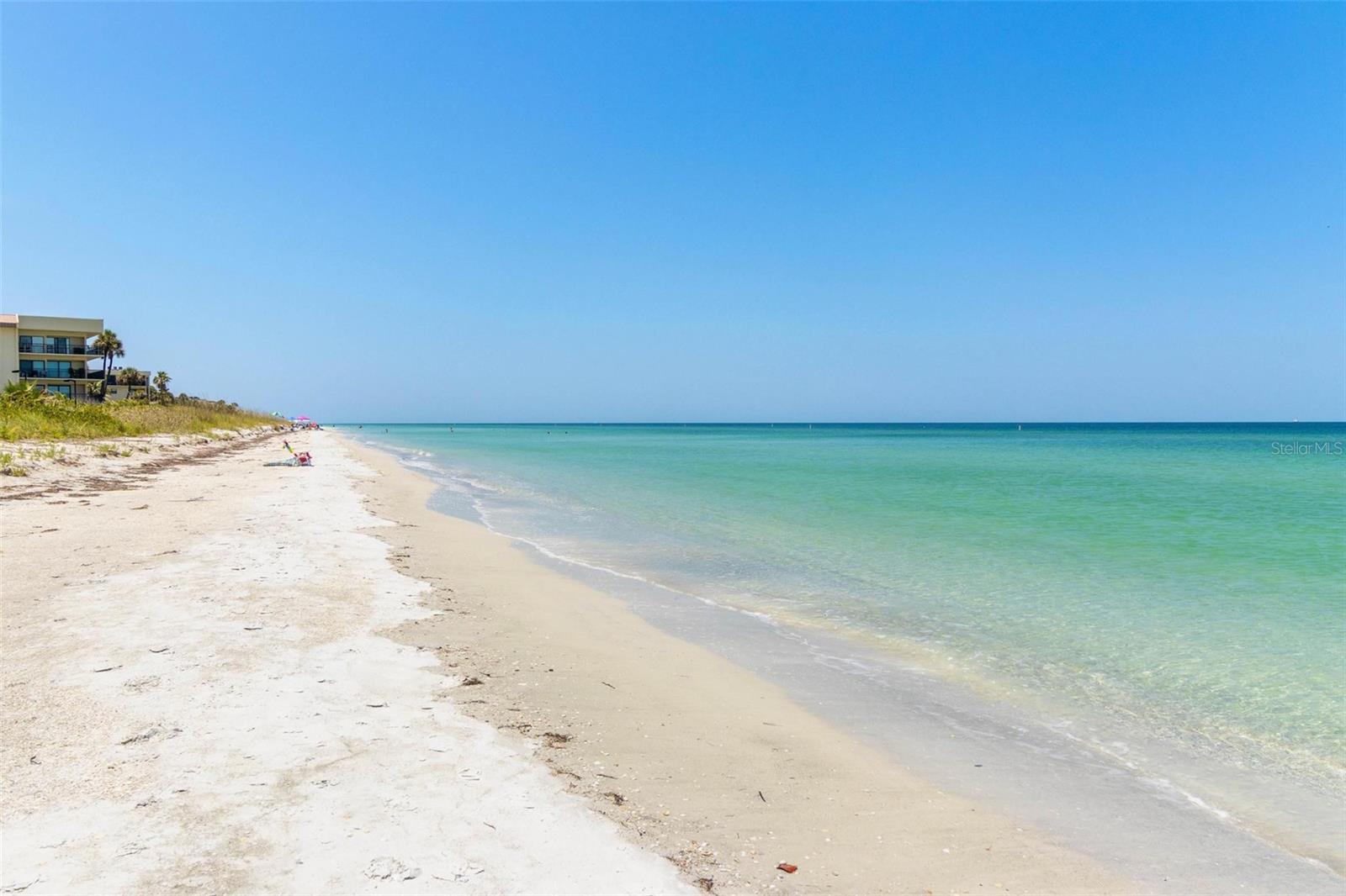 1660 GULF BLVD #607, CLEARWATER BEACH, FL — photo 3