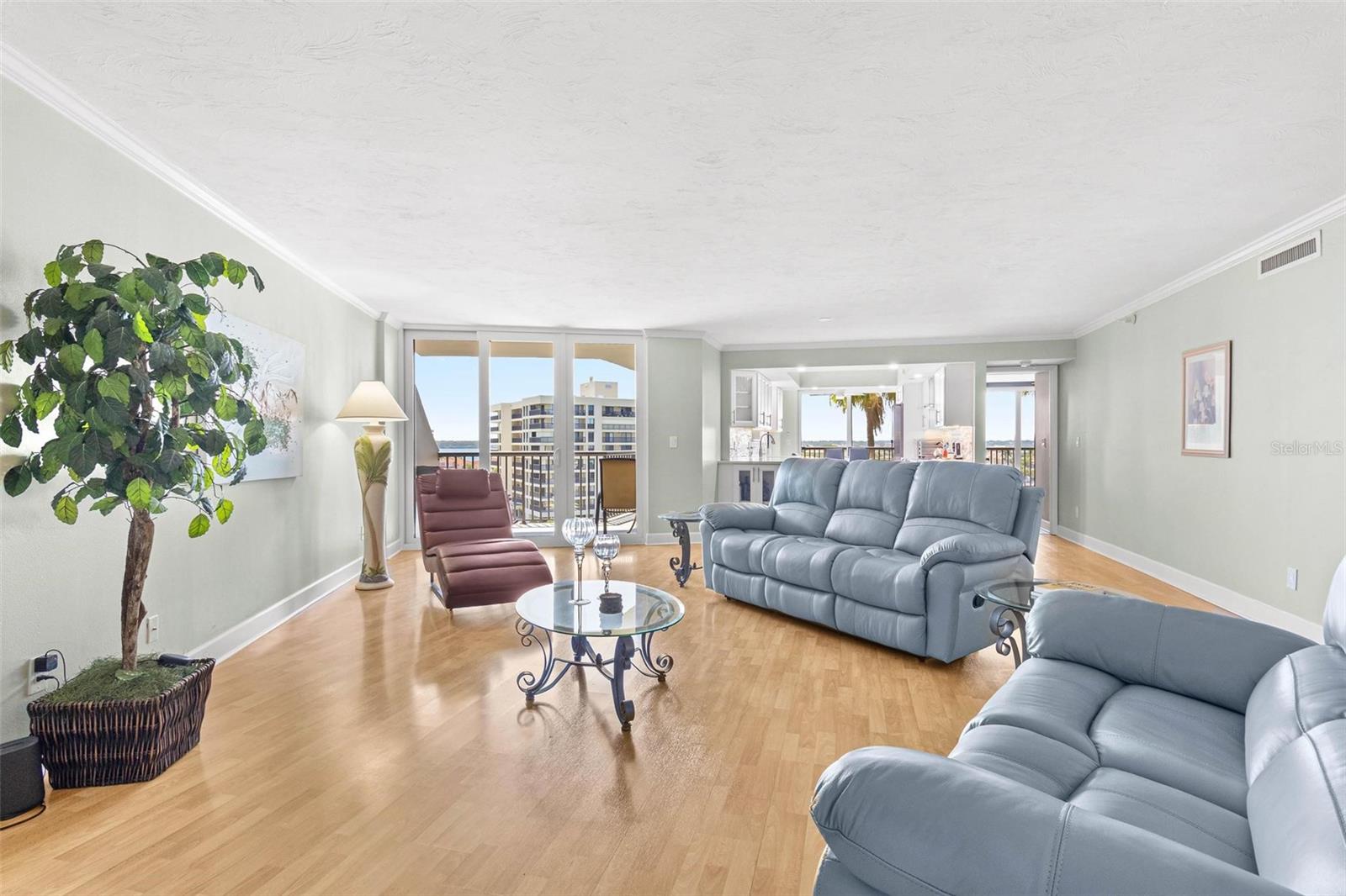 1660 GULF BLVD #607, CLEARWATER BEACH, FL — photo 6