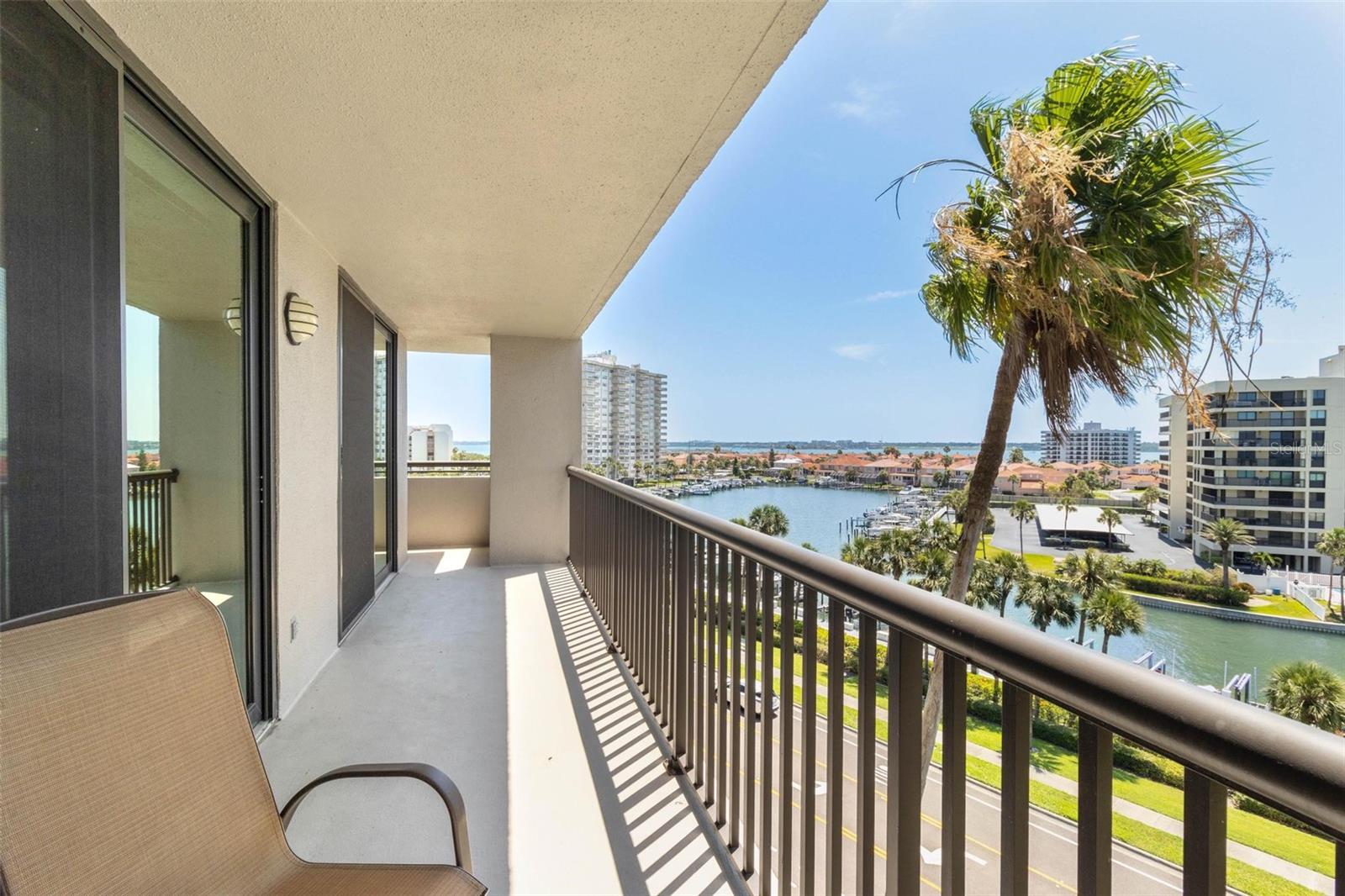 1660 GULF BLVD #607, CLEARWATER BEACH, FL — photo 35